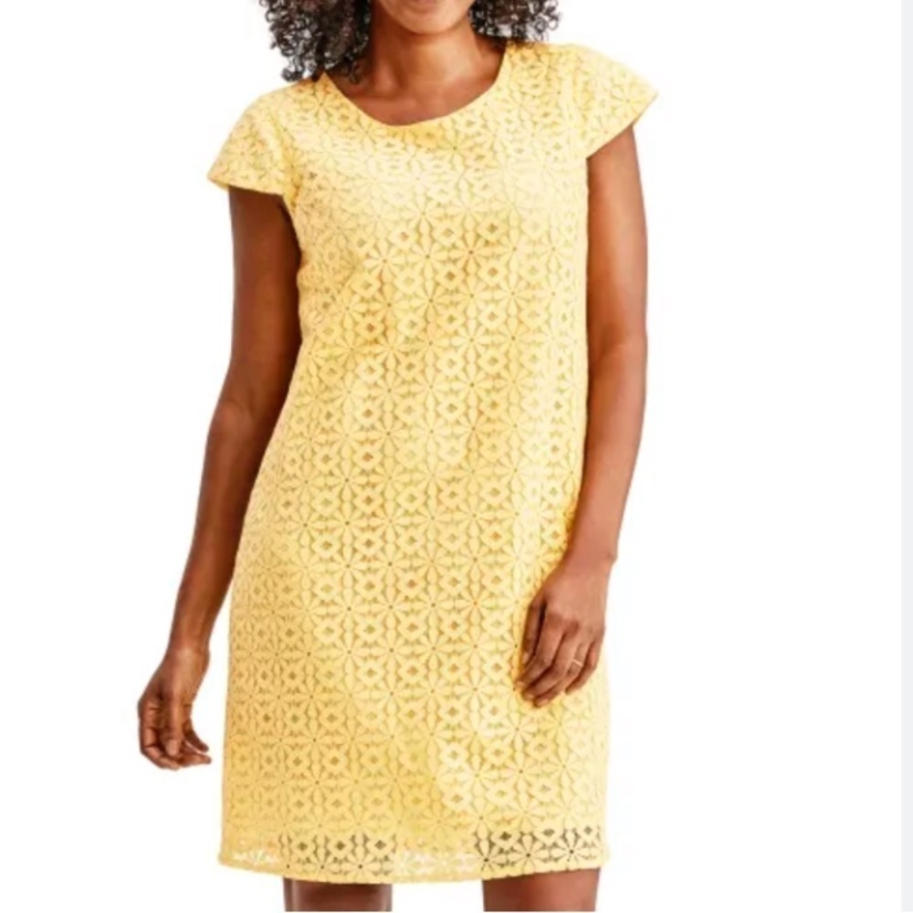 Daisy Lace Dress